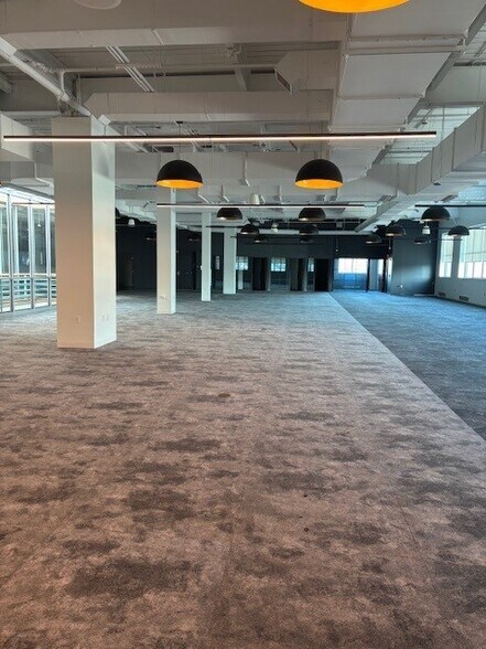 More Photos Of 55-95 West St, Walpole Research And Development For Lease