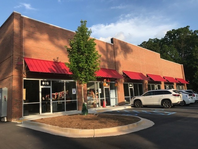 More Photos Of 2620 Bethelview Dr, Cumming Showroom For Lease
