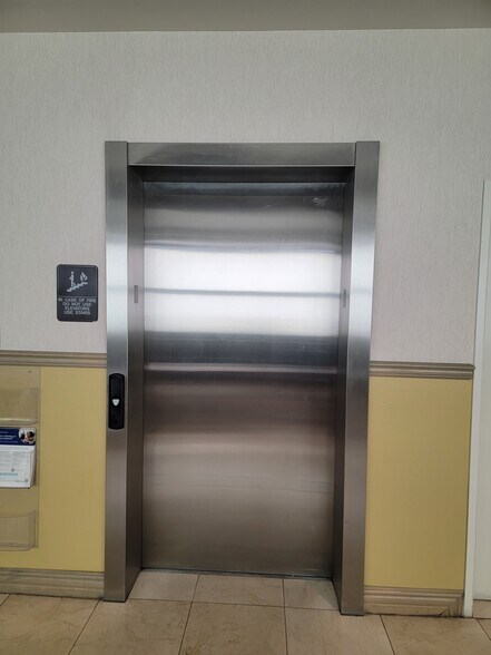 More Photos Of 2800 N Tenaya Way, Las Vegas Medical For Lease