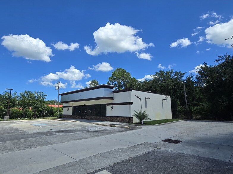 More Photos Of 8801 20th St, Vero Beach Convenience Store For Lease
