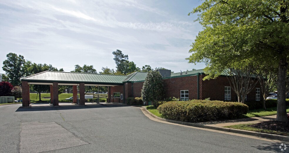 More Photos Of 4180 Dominion Blvd, Glen Allen Bank For Sale