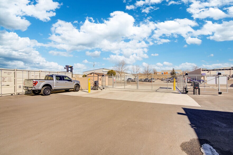 More Photos Of 850 Valley, Colorado Springs Self Storage For Sale