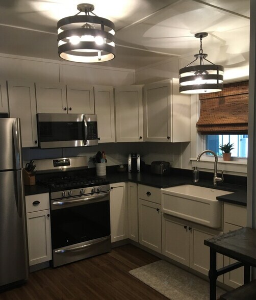 More Photos Of 1001 Front St, Welaka Hotel For Sale