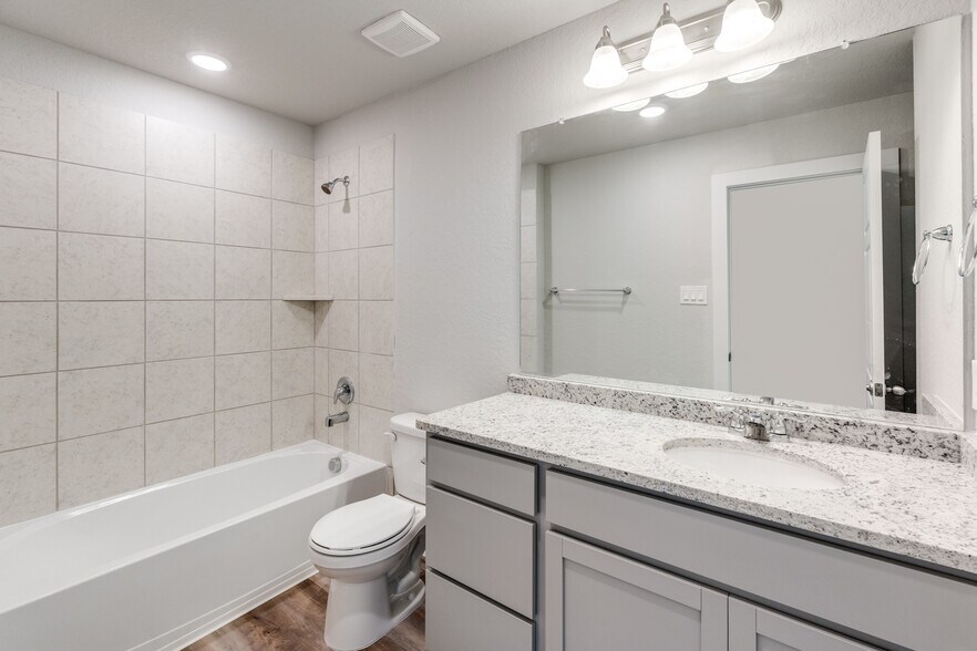 More Photos Of 723-735 Abigail Aly, San Antonio Multifamily For Sale