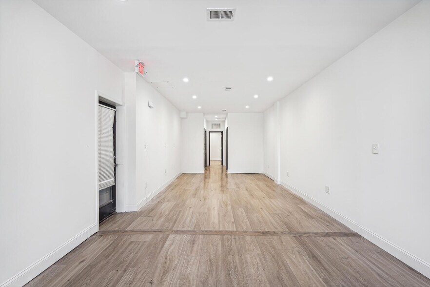 More Photos Of 1802 11th St NW, Washington Office For Lease