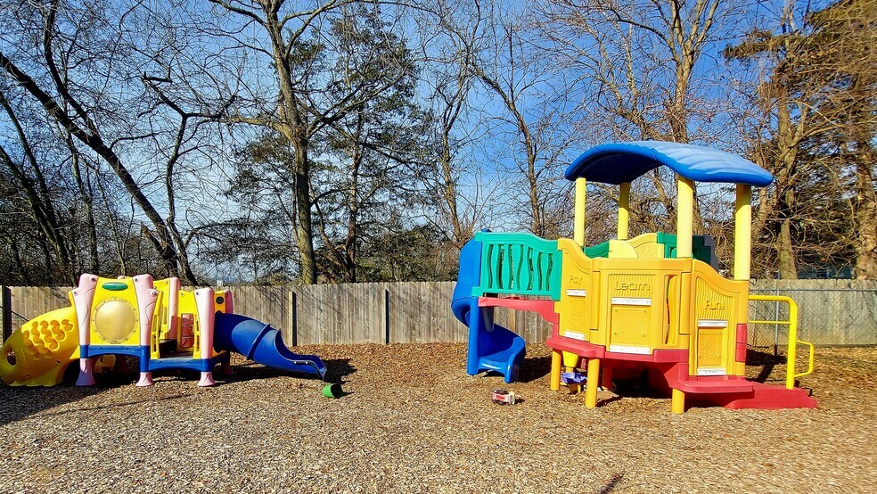 More Photos Of 601 Buena Pky, Bridgewater Daycare Center For Sale