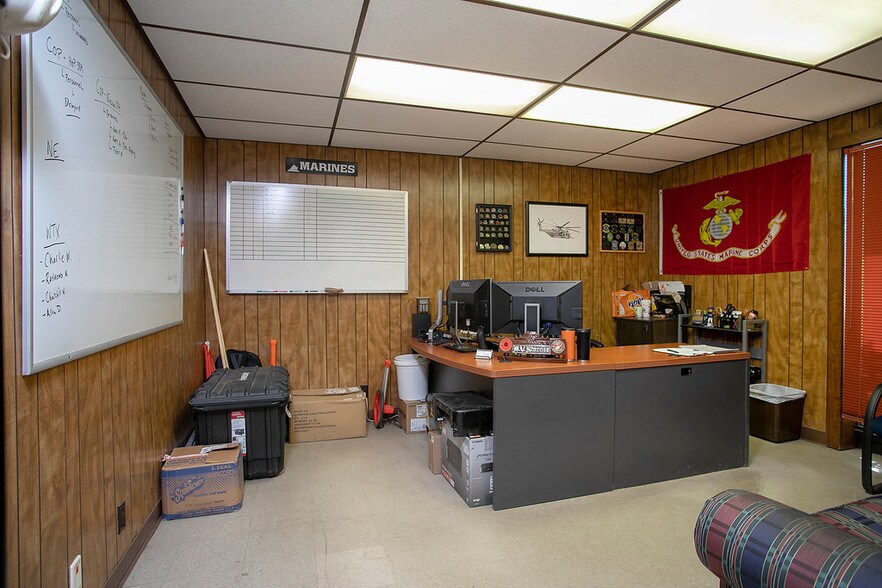 More Photos Of 6031 Fm 2767, Tyler Warehouse For Lease