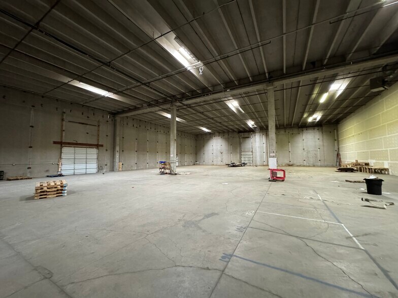 More Photos Of 314 Evelyn St, Cheyenne Warehouse For Lease