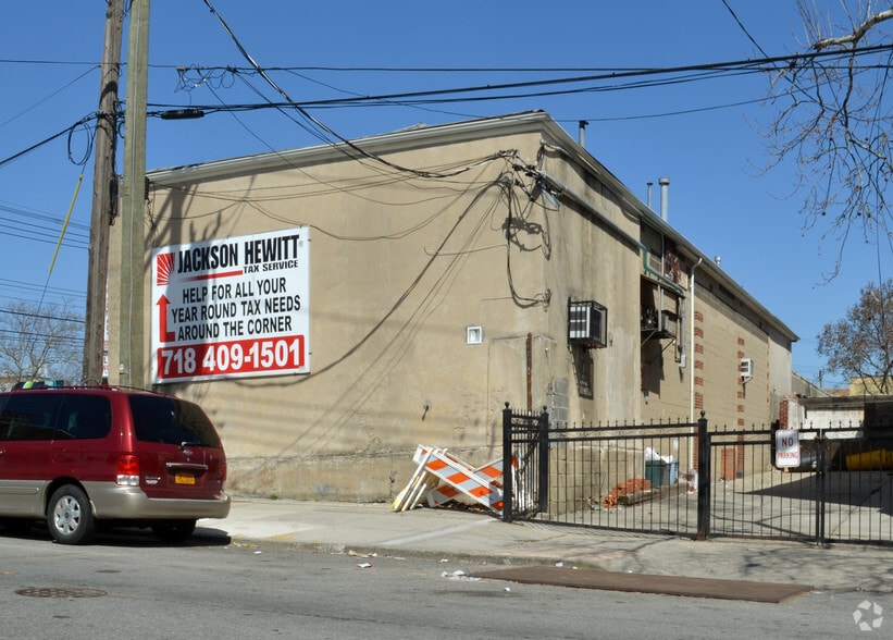 More Photos Of 672 Castle Hill Ave, Bronx Storefront For Lease