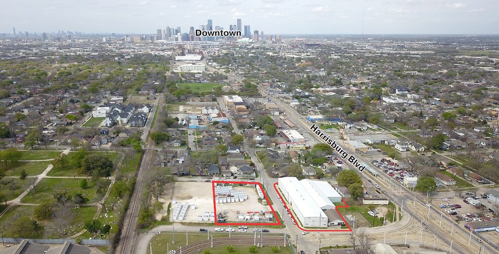 More Photos Of 418 Clifton Dr, Houston Warehouse For Sale