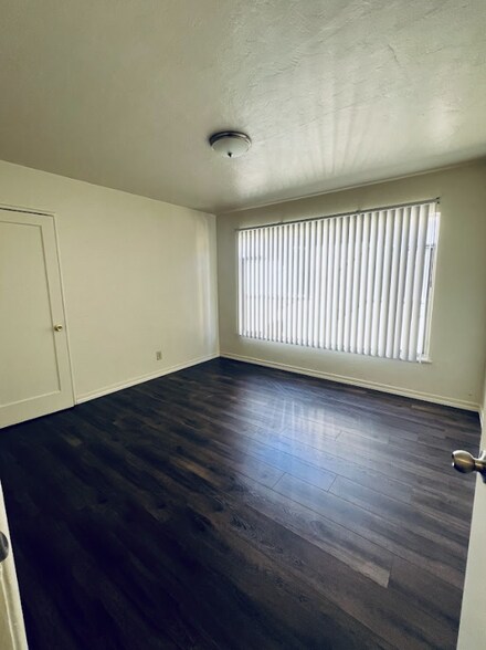 More Photos Of , Oakland Multifamily For Sale
