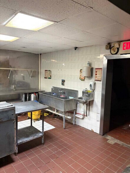 More Photos Of 527-529 William St, East Orange Restaurant For Sale