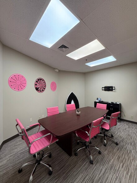 More Photos Of 2020 Highland Ave, Bethlehem Distribution For Lease