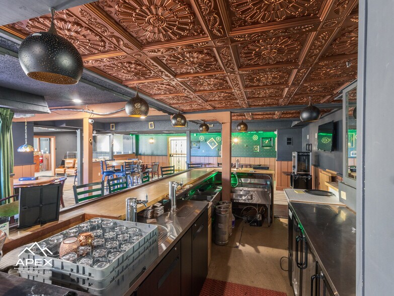 More Photos Of 339 Wasatch Rd, Evanston Hotel For Sale