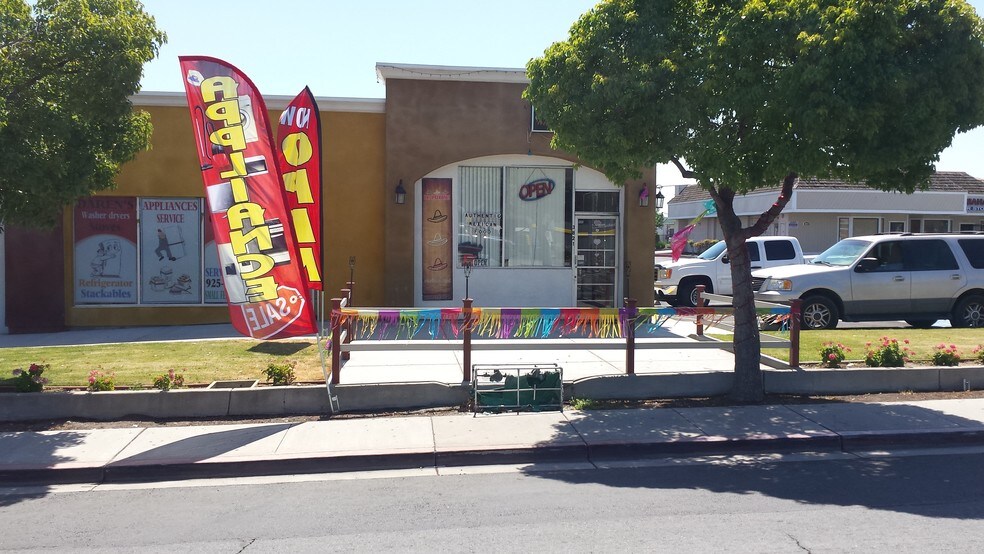 More Photos Of 3811-3821 Railroad Ave, Pittsburg General Retail For Sale