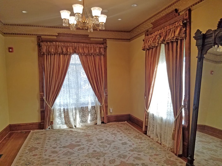 More Photos Of 1307 Massachusetts St, Lawrence Office For Lease