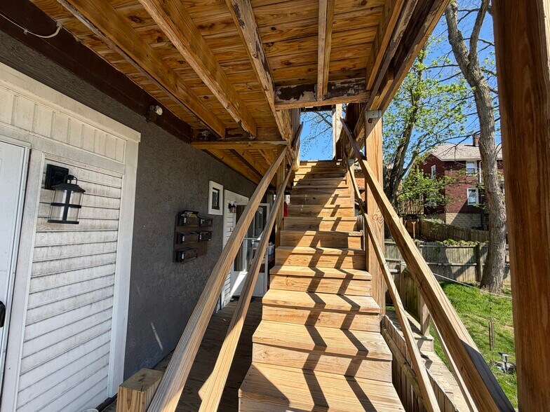 More Photos Of 173 Princeton Ave, West View Apartments For Sale