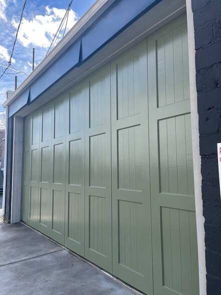 More Photos Of 721-W Caroline St, Fredericksburg Flex For Lease