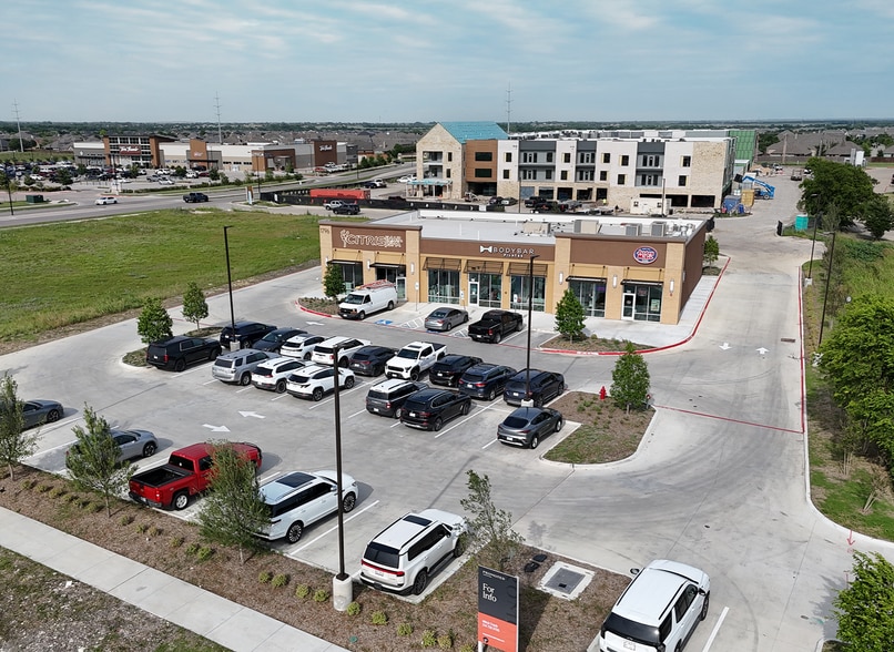 Primary Photo Of 1796 N US Highway 77, Waxahachie General Retail For Sale