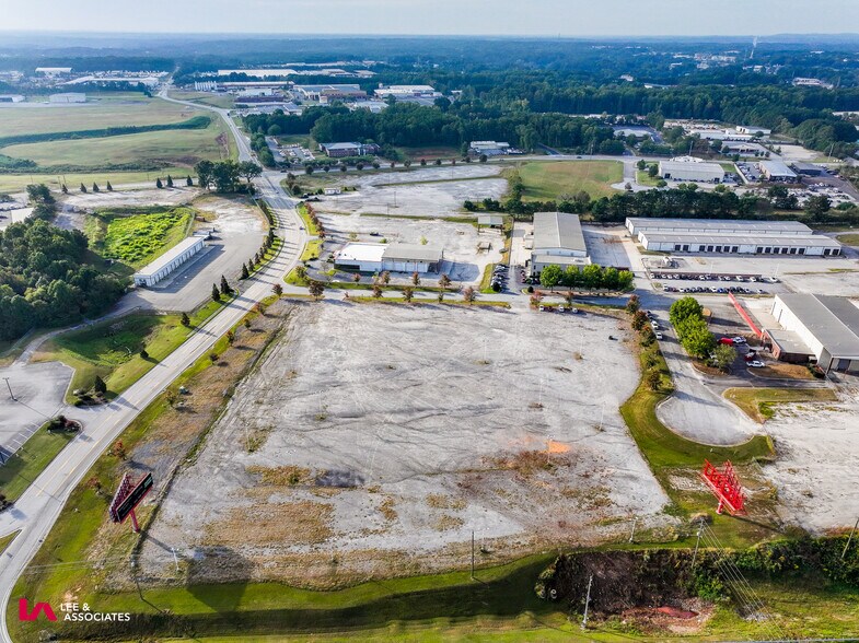 More Photos Of 350 Equipment Ct, Lawrenceville Truck Terminal For Lease