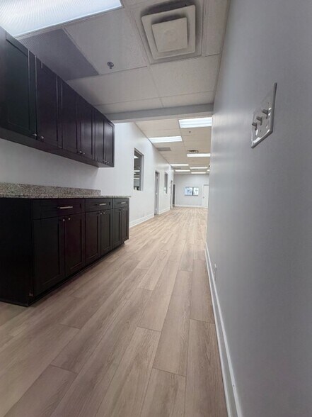 More Photos Of 1450 SW 10th St, Delray Beach Unknown For Lease