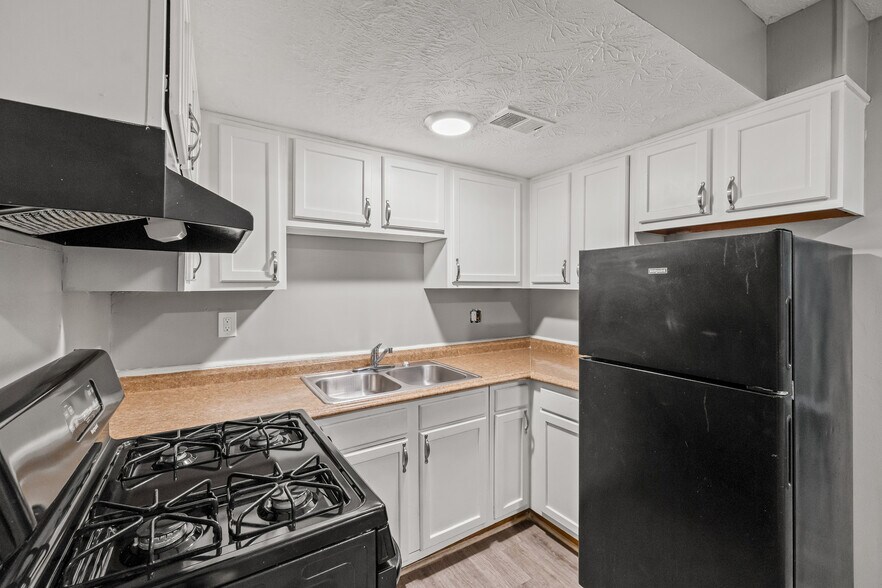 More Photos Of , Lexington Multifamily For Sale