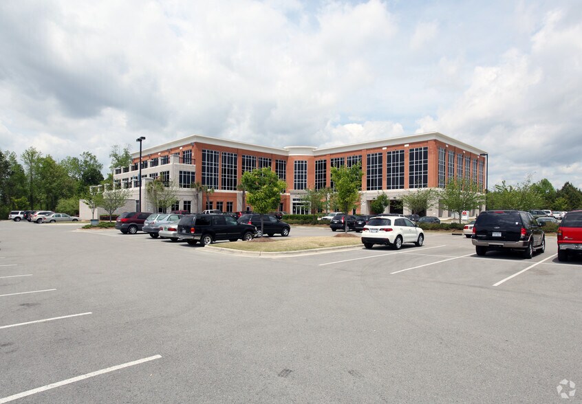 More Photos Of 1001 Military Cutoff Rd, Wilmington Medical For Lease