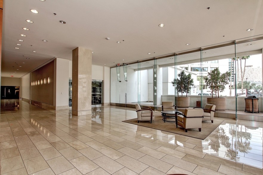 More Photos Of 3033 N Central Ave, Phoenix Loft Creative Space For Sale