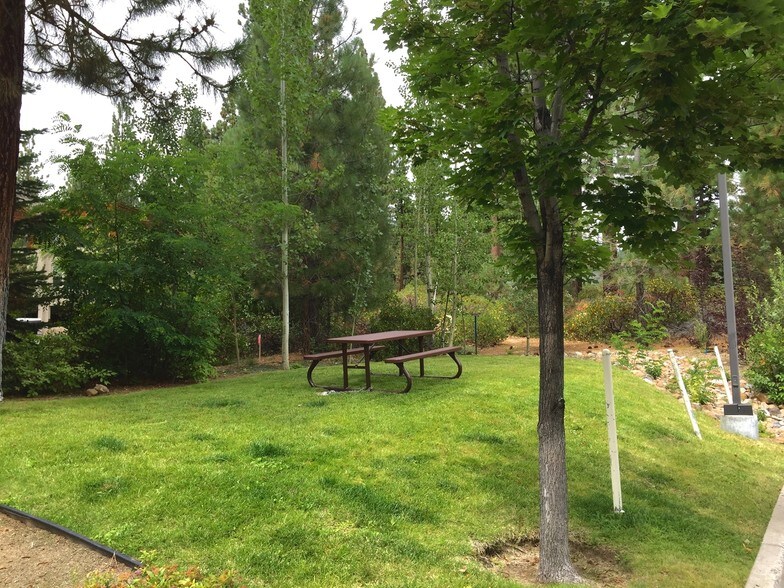 More Photos Of 940 Southwood Blvd, Incline Village Office For Lease