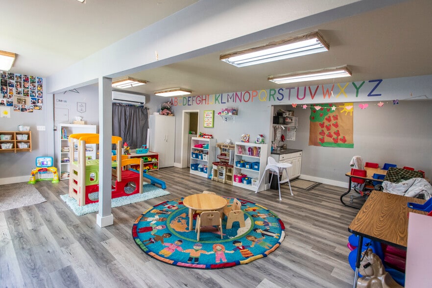 More Photos Of 1275 E State St, Eagle Daycare Center For Sale