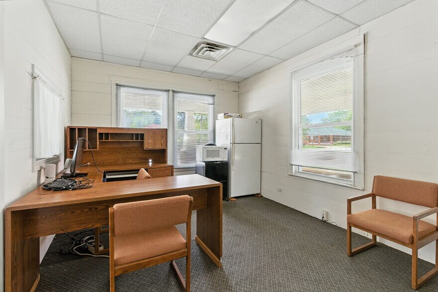 More Photos Of 208 N Main St, Prosperity Office Residential For Sale