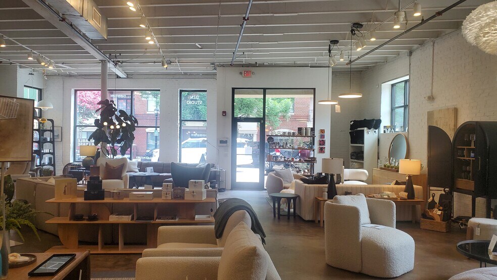 More Photos Of 23 Falls Park Dr, Greenville Storefront Retail Office For Lease
