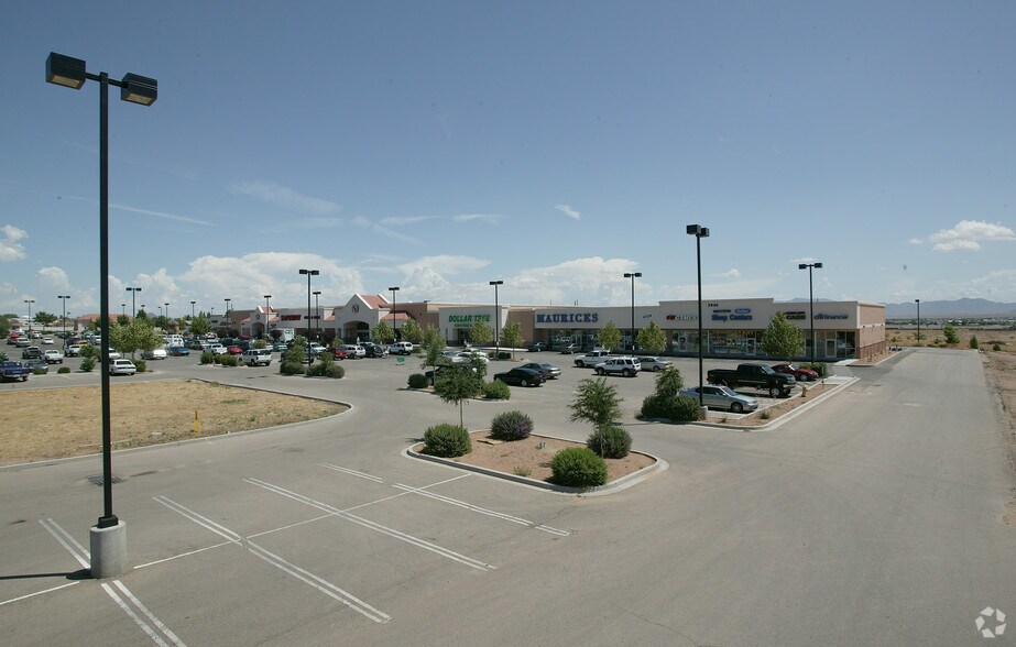 More Photos Of 3900 E Stockton Hill Rd, Kingman General Retail For Lease