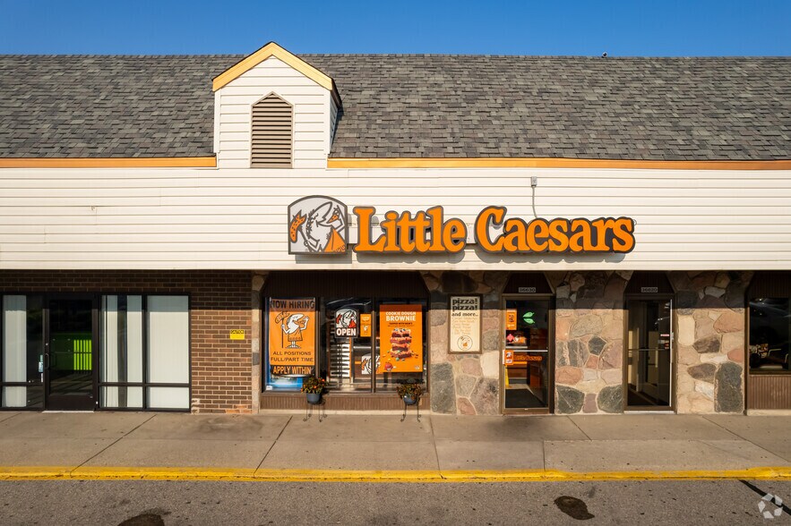 More Photos Of 36570-36830 Garfield Rd, Clinton Township Unknown For Lease