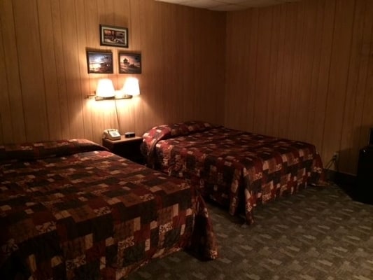 More Photos Of 200 Main St, Onida Hotel For Sale