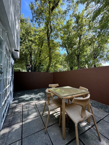 More Photos Of 2727 SW 26th Ave, Miami Loft Creative Space For Sale