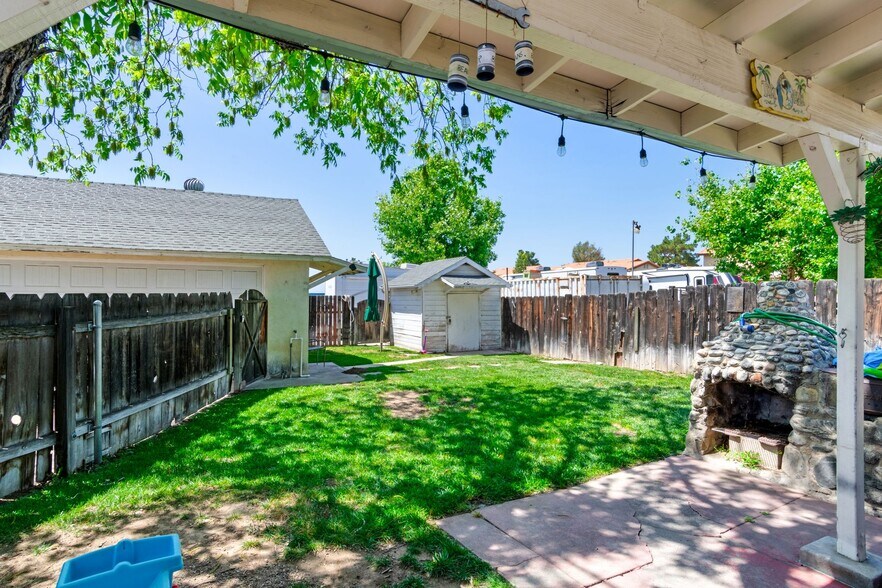 More Photos Of 1317 Crafton Ave, Mentone Office For Sale