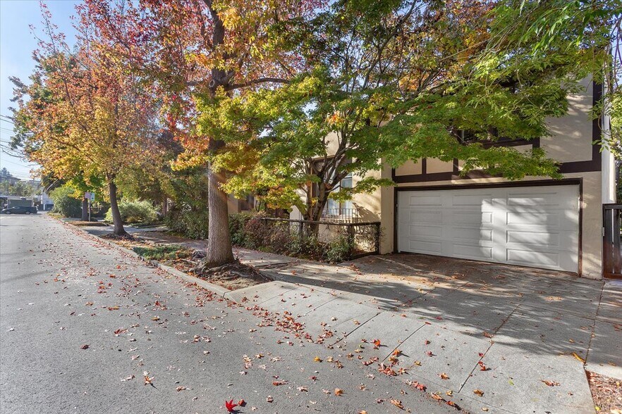 More Photos Of 2702 Dana St, Berkeley Medical For Sale