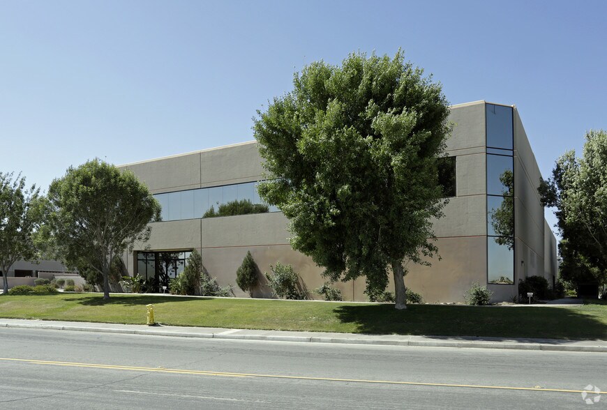 More Photos Of 82733 Market St, Indio Unknown For Lease