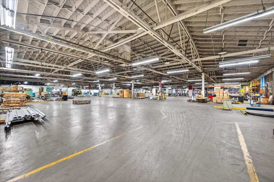 More Photos Of 1121 Annadale Ave, Sanger Refrigeration Cold Storage For Lease