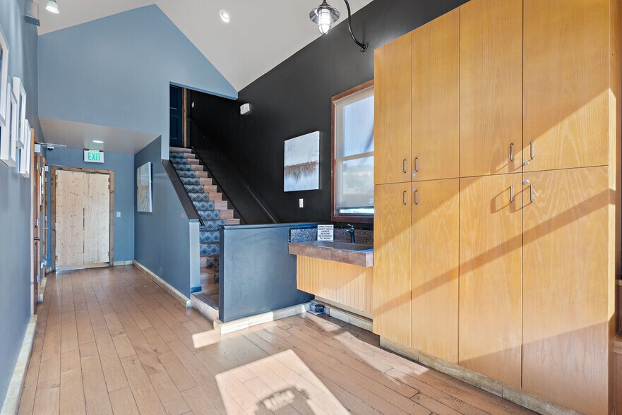 More Photos Of 14886 S Traverse Ridge Rd, Draper Restaurant For Sale