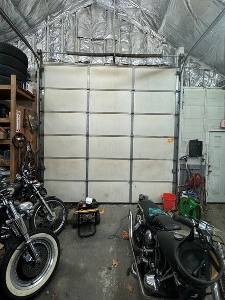 More Photos Of Munsell @ Long Island, Yaphank Self Storage For Sale