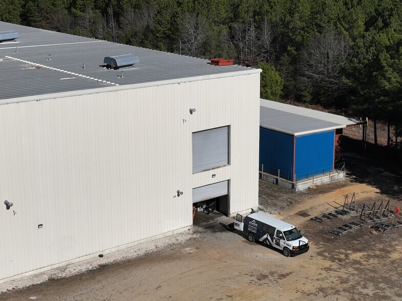 More Photos Of 741 Wellman Rd, Darlington Warehouse For Lease