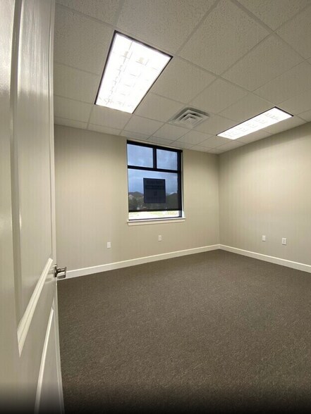 More Photos Of 6110 Sienna Ranch Rd, Missouri City Medical For Lease