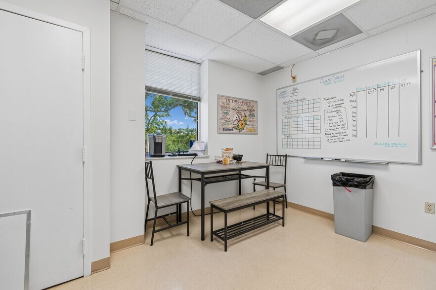 More Photos Of 4700-4708 N Habana Ave, Tampa Medical For Lease