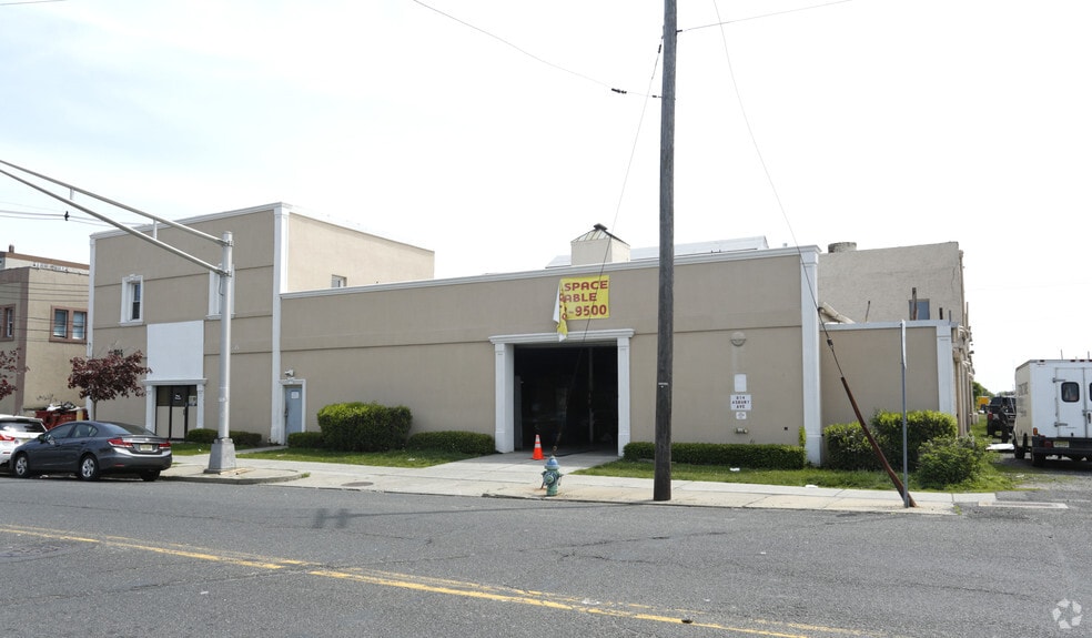 Primary Photo Of 814 Asbury Ave, Asbury Park Warehouse For Lease