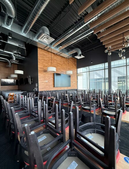 More Photos Of 340 Vin Rambla, El Paso Restaurant For Lease