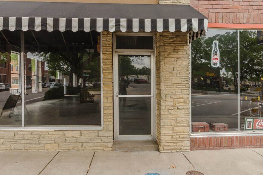 More Photos Of 1001 W Douglas Ave, Wichita Storefront For Sale