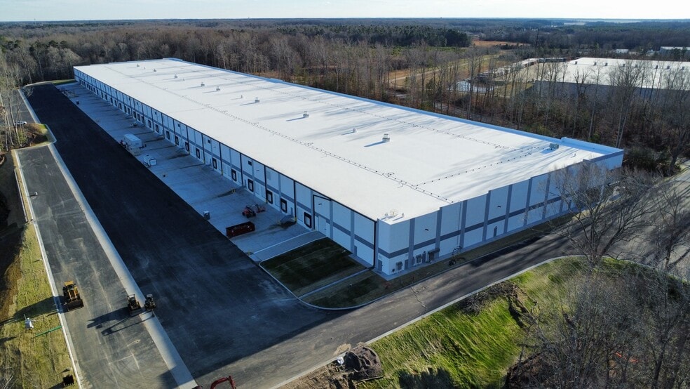 More Photos Of 1637 Green Mount Pky, Williamsburg Refrigeration Cold Storage For Lease