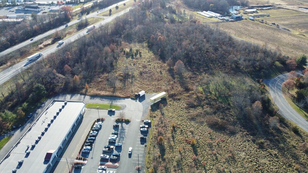 More Photos Of 93 93 - 9 Hawkins, Montgomery Land For Sale